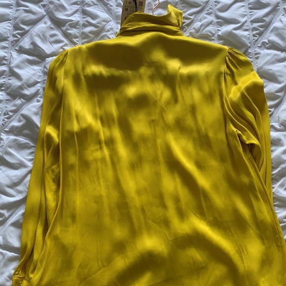 Beautiful yellow blouse from Zara - brand new 😍 - Picture 4 of 4